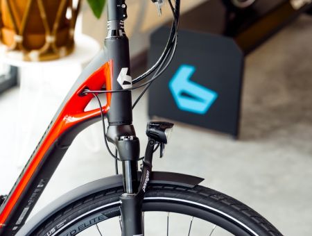 E-bike uitproberen bij het testcentrum van Velektro